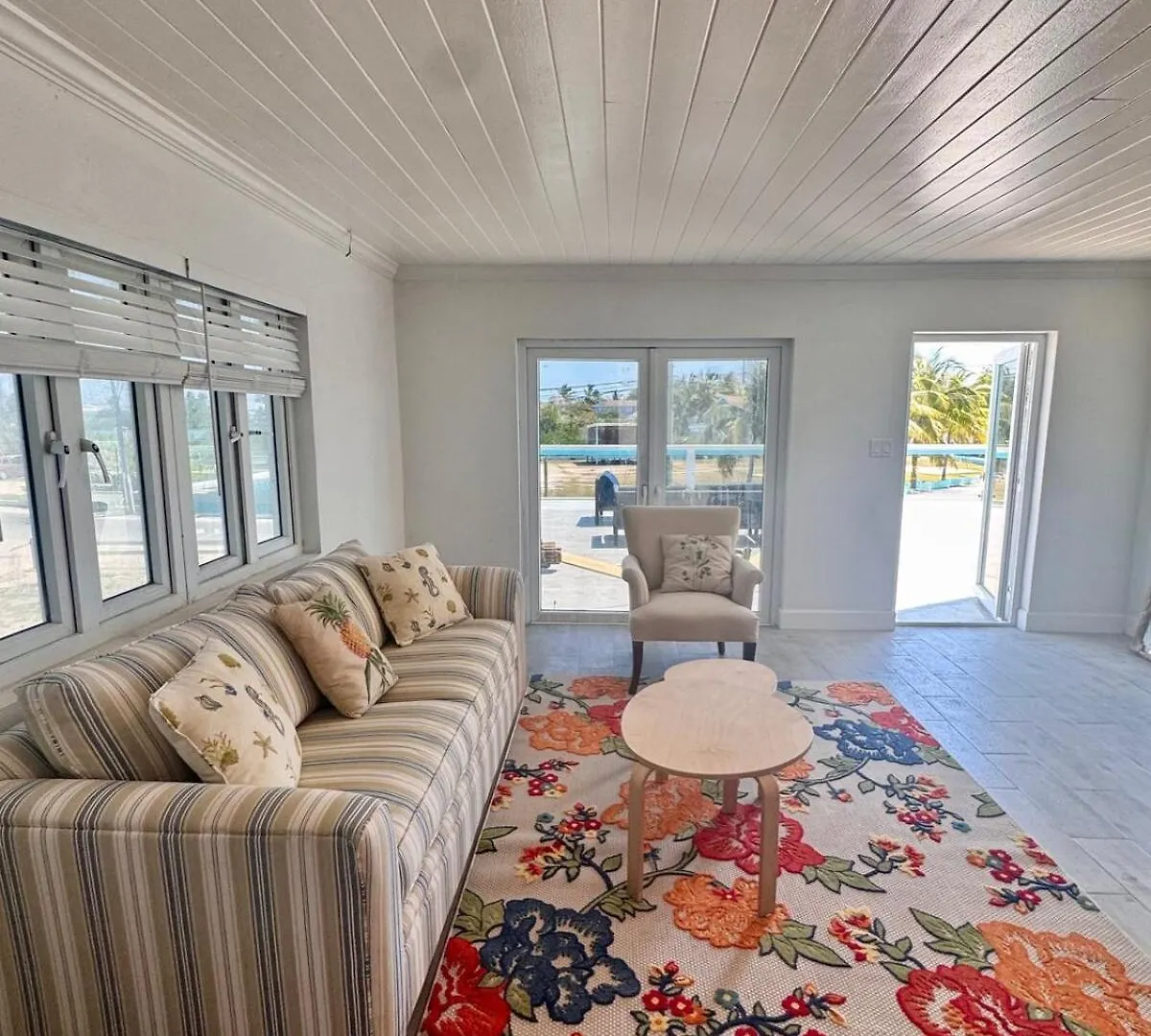 Best Location In Exuma - George Town