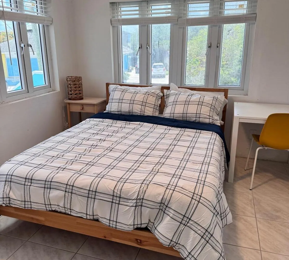 Best Location In Exuma - George Town